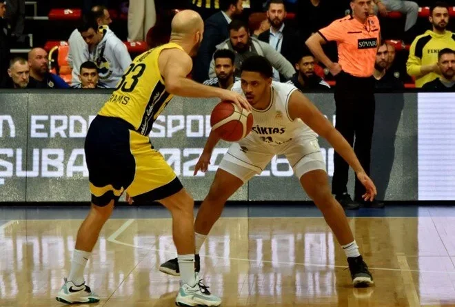 Türkiye Kupası'nda finalin adı Anadolu Efes-Fenerbahçe Beko oldu