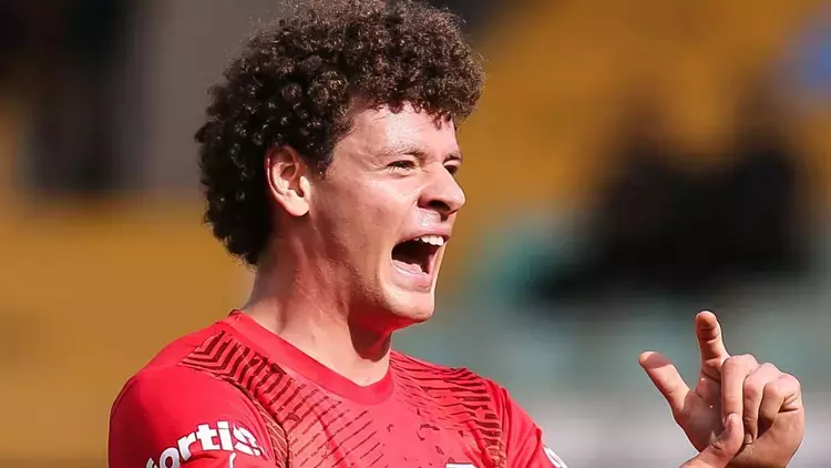 Erencan Yardımcı'nın bonservisi açıklandı