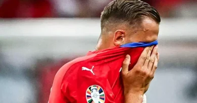 Çekya A Milli Takım karşısında 10 kişi kaldı